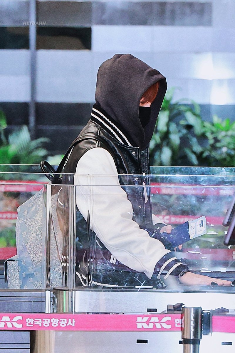 RiceTo222's tweet photo. [HQ] 240113 출국 #강다니엘 #KANGDANIEL https://t.co/Vdq7fMNmCe