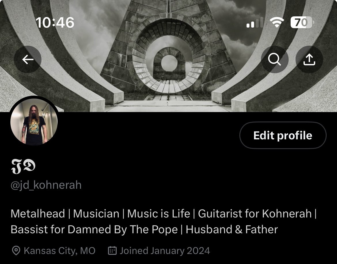 Kohnerah's tweet photo. Yo! Metal twitter! Follow me @jd_kohnerah
I started a personal twitter to share and talk about music, vinyl purchases and such. https://t.co/OdQvJM44tj