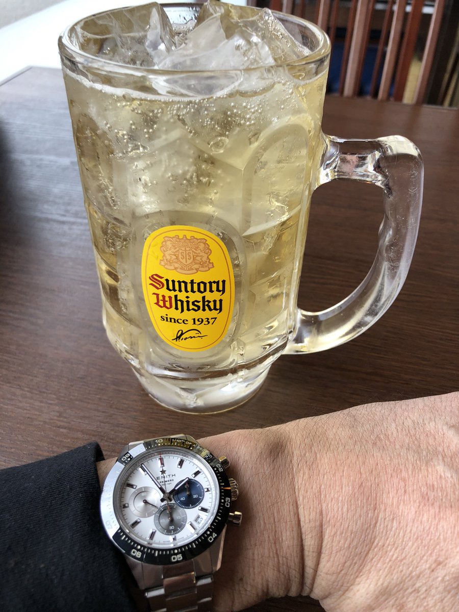 RolechanMiku's tweet photo. 休日のサウナ上がりのハイボールは最高！
#ゼニス
#ZENITH
#クロノマスタースポーツ
#ロレックス
#ロレックスマラソン
#サウナ
#ハイボール https://t.co/sNxzSEgHBq