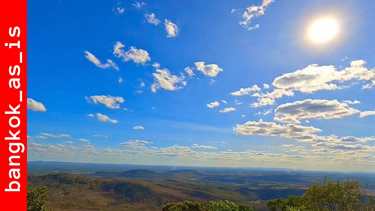 summit serenity: the beauty of isaan - 2024
video here:
youtu.be/Bs3HXOgAah0
#sakonnakhon #travel #walking