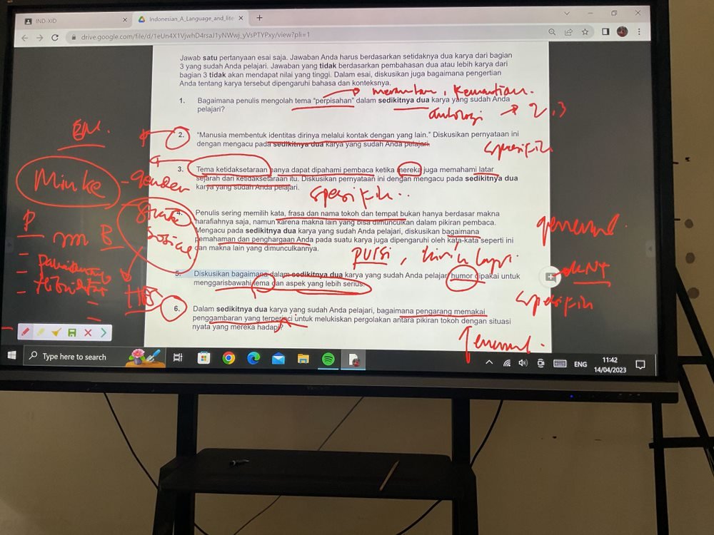 shesprogressing's tweet image. kinda miss notes yang very unlikely aku pindahin ke buku catetan..