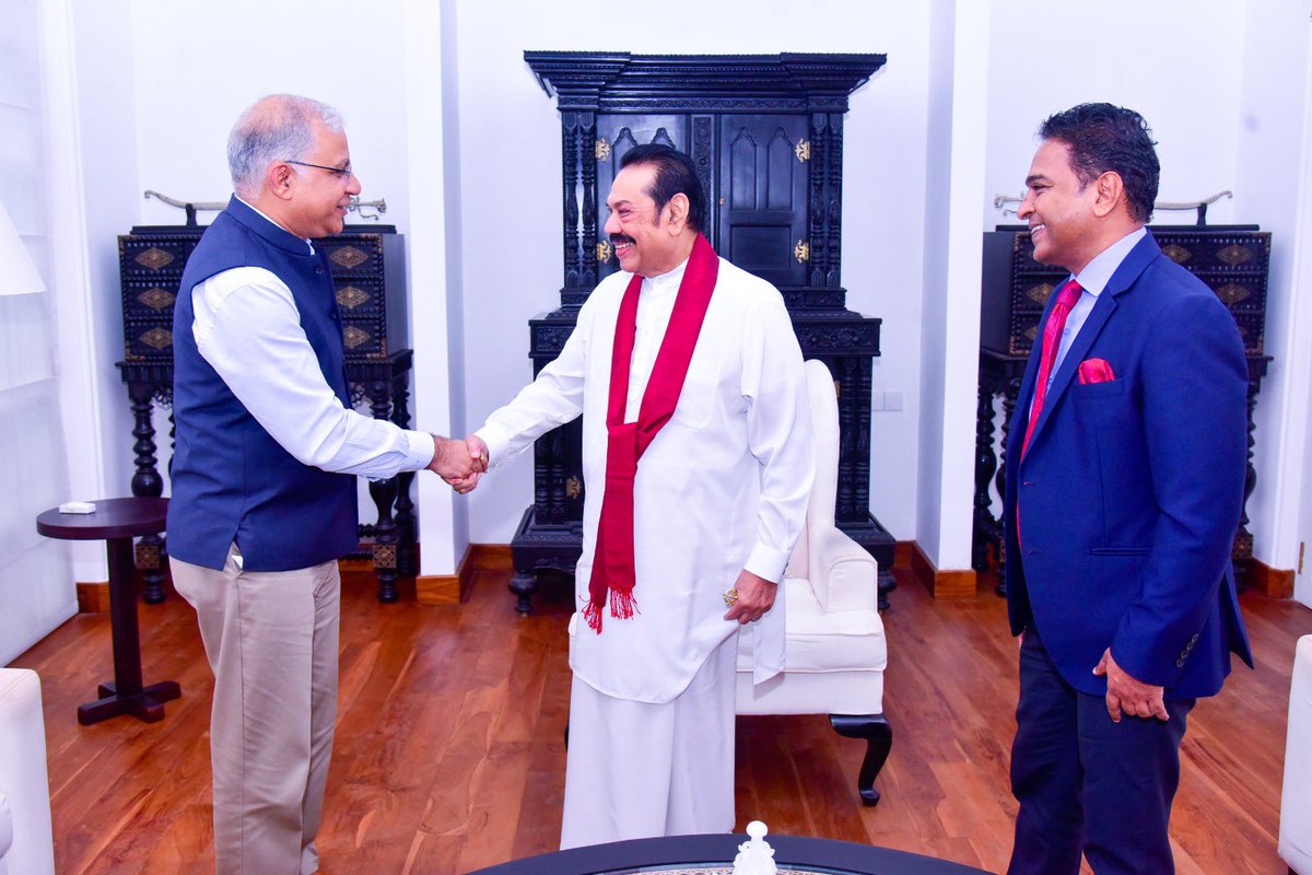Indian High Commissioner H.E. Santhosh Jah called on former President Mahinda Rajapaksa at the former president's official residence. (11/01/2024) @IndiainSL