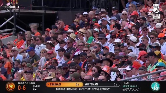 That's some way to start the innings... 📹 Credits: Twitter/BBL