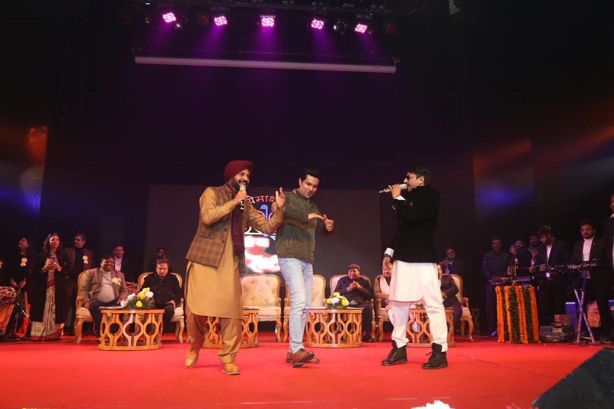 punjab_shashank's tweet photo. ਟੈਗੋਰ ਥੀਏਟਰ ਚੰਡੀਗੜ੍ਹ ਵਿੱਖੇ 10 ਜਨਵਰੀ ਨੂੰ ਹੋਏ ਚਿਤਰ ਭਾਰਤੀ ਫਿਲਮ ਫੈਸਟੀਵਲ 23,24,25 ਫਰਵਰੀ 2024(ਪੰਚਕੂਲਾ) ਦੇ ਟਰੌਫੀ ਲਾਉਂਚ ਕਾਰਜਕਰਮ ਦੀਆਂ ਕੁੱਛ ਝਲਕੀਆਂ
10 जनवरी को टैगोर थिएटर चंडीगढ़ में आयोजित चित्र भारती फिल्म फेस्टिवल 23, 24, 25 फरवरी 2024 (पंचकूला) के ट्रॉफी लॉन्च कार्यक्रम की कुछ झलकियाँ https://t.co/eFRqdvyc9I