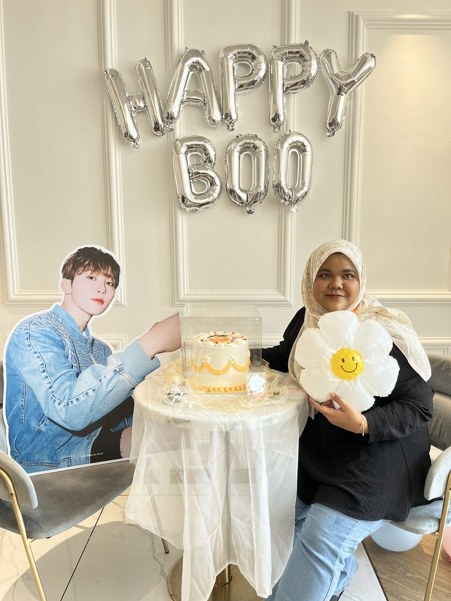 sungddenlykai's tweet photo. thank you for experience! thank you for all crew. @alwayswithBOO_ #ALWAYSWITHBOO_ https://t.co/JT5lReCQWV