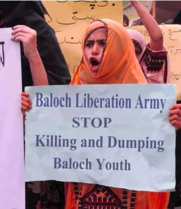 BabarKhajjak's tweet photo. Isn't she a Baloch daughter? r her cries not heard by any humanity preaching singers? Is the demand of the UN committee not challenging the state's narrative, rather a synonym for victimization in the guise of misleading the general public?
Fueling On fire For The General Public. https://t.co/laYRWcJJ2Q