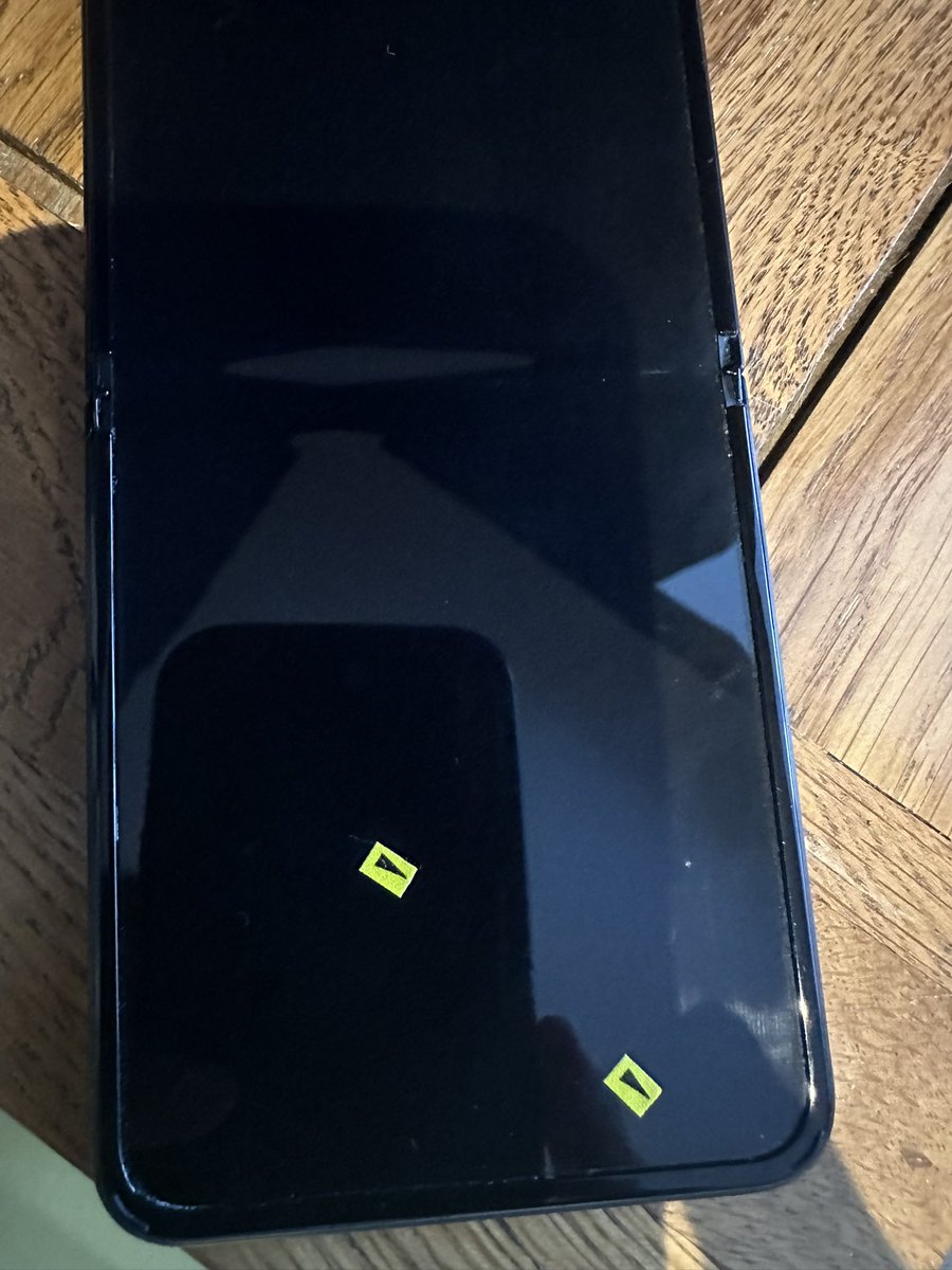 Keeley Smith tweet media