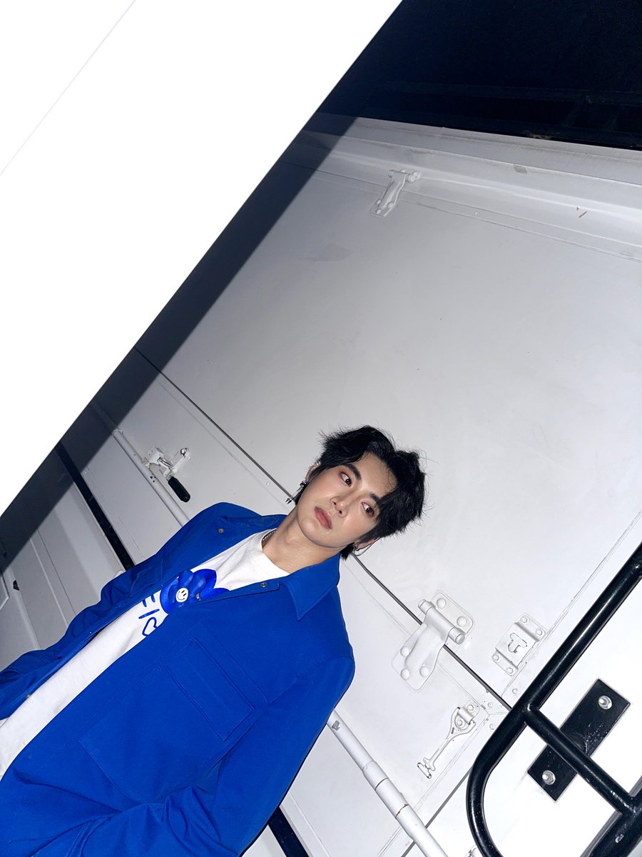 hashtaxofficial's tweet photo. #louis_hashtax https://t.co/5m80vuFhXn