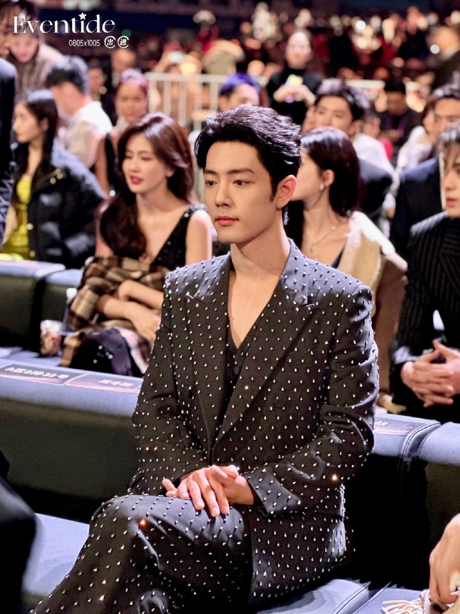 MaySNW_0525's tweet photo. รูปบ้านคู่รูปนี้สวยมากกกกก ควีนมากกก 😍

Cr.落日出逃_0805x1005
BOZHAN IS REAL WEIBO NIGHT 2023 
#BoZhanxWeiboNight2023
#ป๋อจ้านงานเดียวกัน https://t.co/DUoPtPKpTP