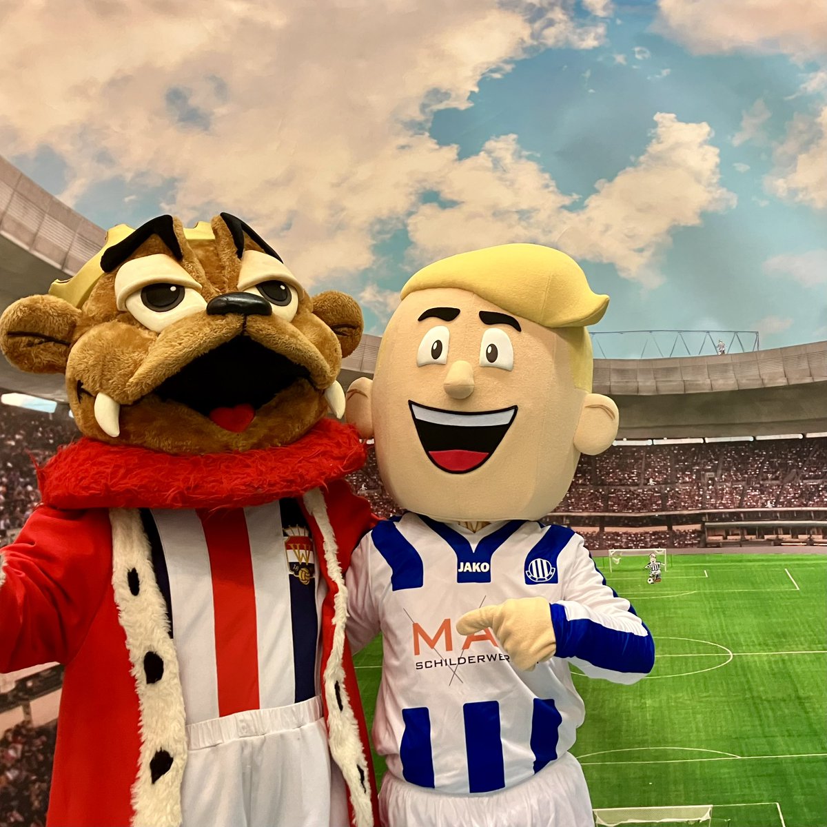 Ook onze mascottes zijn weer van de partij op het GSBW G-zaalvoetbaltoernooi ⚽️