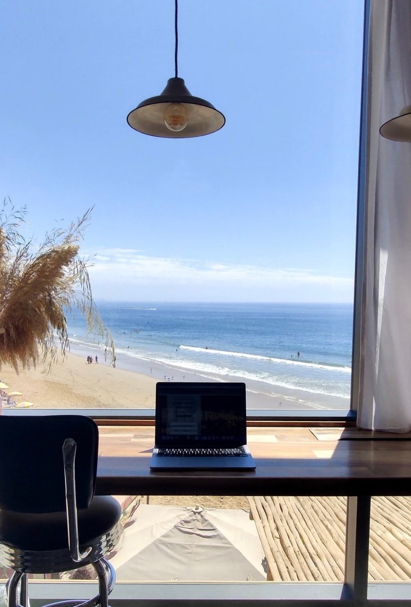 Shuayb__'s tweet photo. view from my office in the UK 
                      Vs
View from my office in 🇲🇦 https://t.co/9jCAfUqNkQ