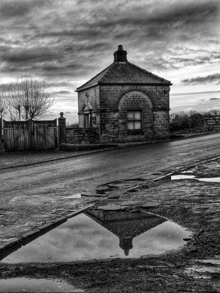 #Gallery365SaturdayMono <a href="/Gallery365photo/">Gallery365photo</a> 
13.1.24.
📸