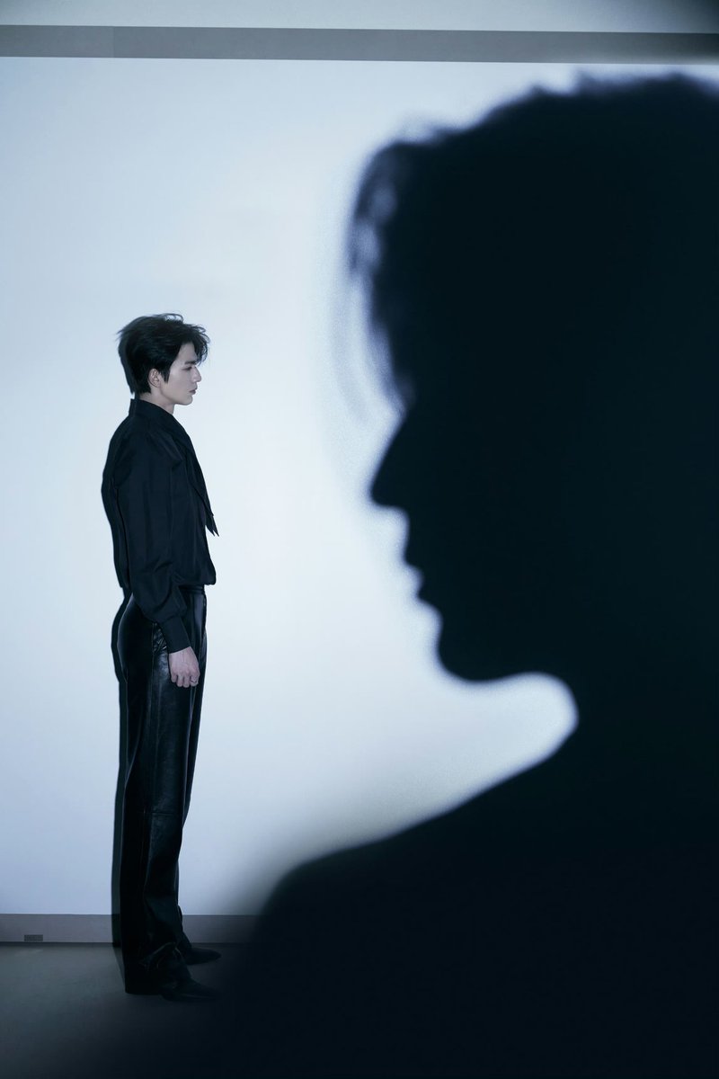 •011324• zlh studio weibo update 🪐 (2)

new pics of #zhanglinghe for the 2023 Weibo Night

#张凌赫