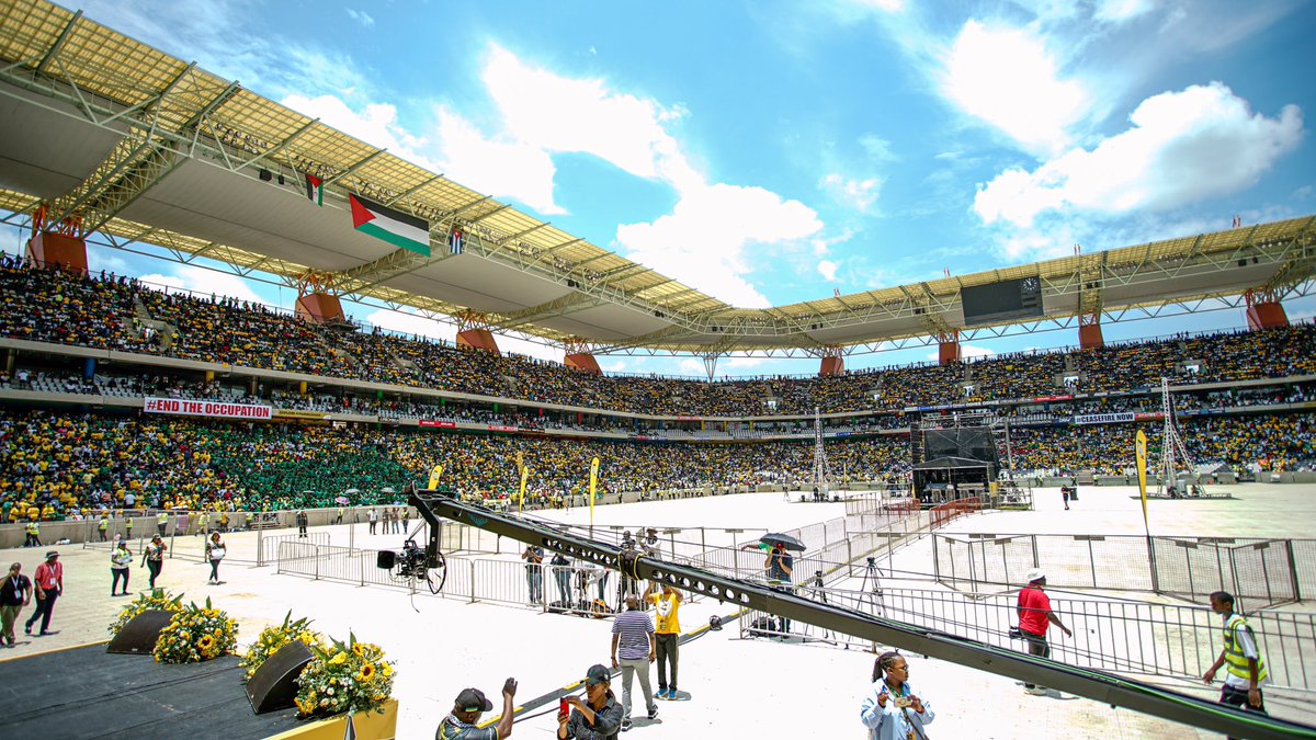 MbalulaFikile's tweet photo. ANC President, Comrade Cyril Ramaphosa, delivers this year’s January 8 Statement at Mbombela Stadium in Mpumalanga. 

  #ANC112 #ANCNECinMP #RegisterToVoteANC #IAmANC https://t.co/g8bPd5JSdS
