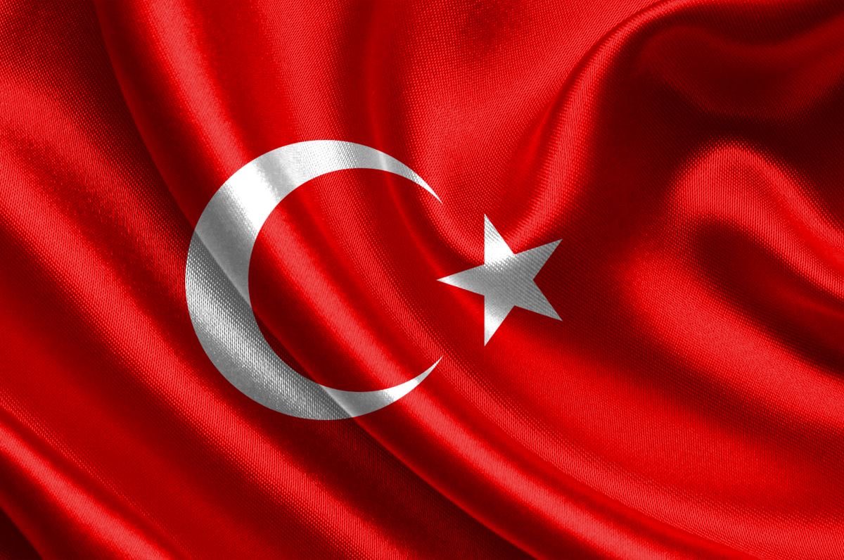Pençe-Kilit Harekatı bölgesinde hain teröristlerle çıkan çatışmada şehit olan Kahraman Mehmetçiklerimize Allah'tan rahmet, ailelerine ve yakınlarına sabır, yaralı askerlerimize acil şifalar diliyoruz… 
Milletimizin başı sağ olsun.