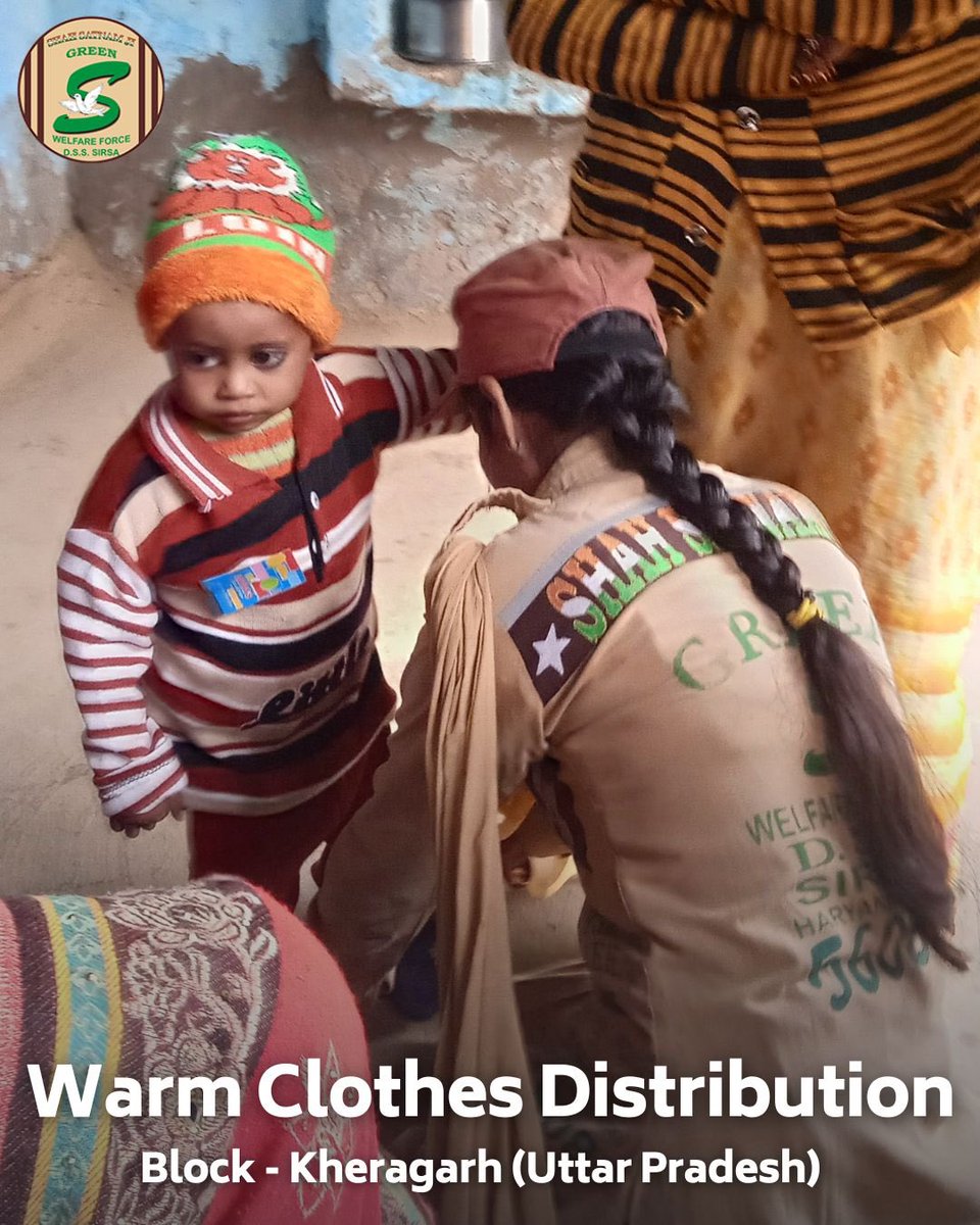 GreenSwelfares's tweet photo. Shah Satnam Ji Green 'S' Welfare Force Wing volunteers are making a difference with their blanket and food distribution drive. Reaching out to families living near roads, they're bringing warmth and care to those in need. #BlanketOfHumanity #WinterWarmth #FoodBank #DeraSachaSauda https://t.co/BkoCsMggvY