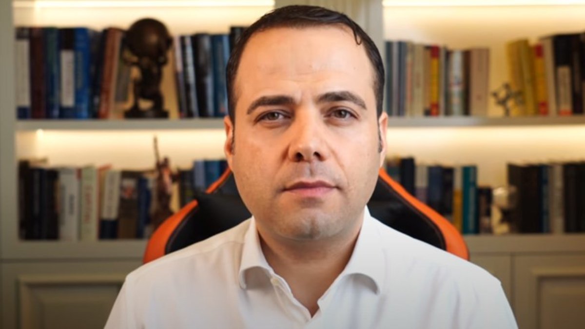 bpthaber's tweet photo. Özgür Demirtaş:

"Dünya’da Siyasetçilerin Çocuklarını Cepheye gönderirseniz, Tüm Savaşlar BİTER. Yalan mı?" https://t.co/Y1bxXG13FS