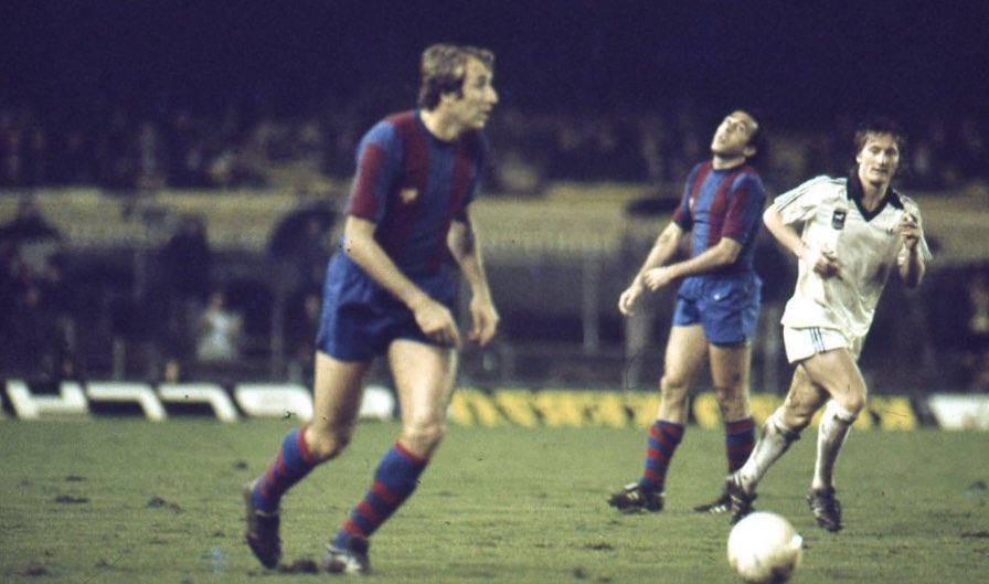 voltasport's tweet photo. 🎂 7️⃣7️⃣ Carles #Rexach 
Charly, el noi de Pedralbes, un dels grans mites catalans del FC Barcelona, 44 anys dedicat al club, on ha guanyat 1 Lliga, 4 Copes, 1 Recopa i 1 Copa de Fires com a jugador. https://t.co/4Oj5huyd0q
