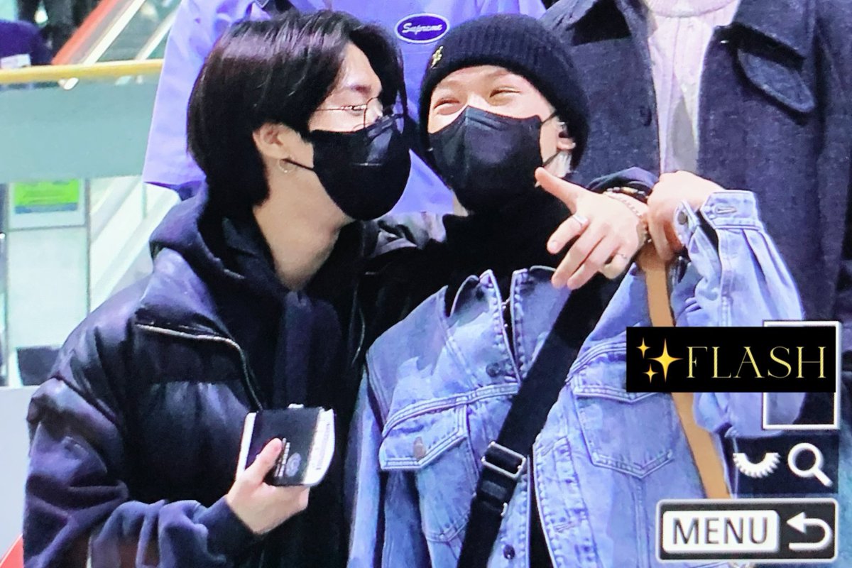 หวานเกินอีกละ ไปทำงานมันต้องหวานขนาดนี้เลยหรอ 🤭🤭🤭🤭 ฮันเลิกล้อเล่นกับระบบ