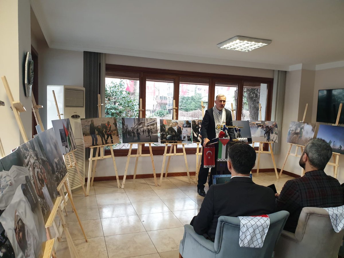 Ankara Filistin Dayanışma Platformu tarafından düzenlenen Gazze'ye Özgürlük konferansına katıldık.
İsrail vahşetini gözler önüne seren fotoğraf sergisinin açılışında bulunduk. 
Gazze’de görev yapmış gazetecilerin anlatımıyla, İsrail’in işlediği katliamları dünyaya duyuruyoruz