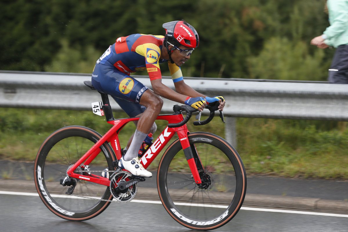 GhideonMusa's tweet photo. Congratulations  🚴‍♀️ 🇪🇷 
ኤርትራዊ ተቀዳዳማይ ብሽክለታ ናትናኤል ተስፋጽዮን ኣብ ቱር ዳውን ሳንቶስ ኣውስትራልያ ክሪትርዩም ካልኣይ ደረጃ ሒዚ ውድድሩ ዛዚሙ። ካልእ ኤርትራዊ ፕሮፈሽናል ተቀዳዳማይ ብሽክለታ ብንያም ግርማይ ኣብዚ ናይ ሎሚ ውድድር መበል 51 ደረጃ ወጺኡ። #Eritrea