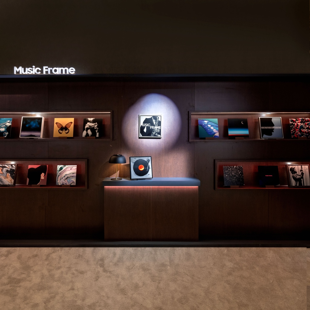 Music, beautifully framed.⁠
⁠
#CES #CES2024 #Samsung