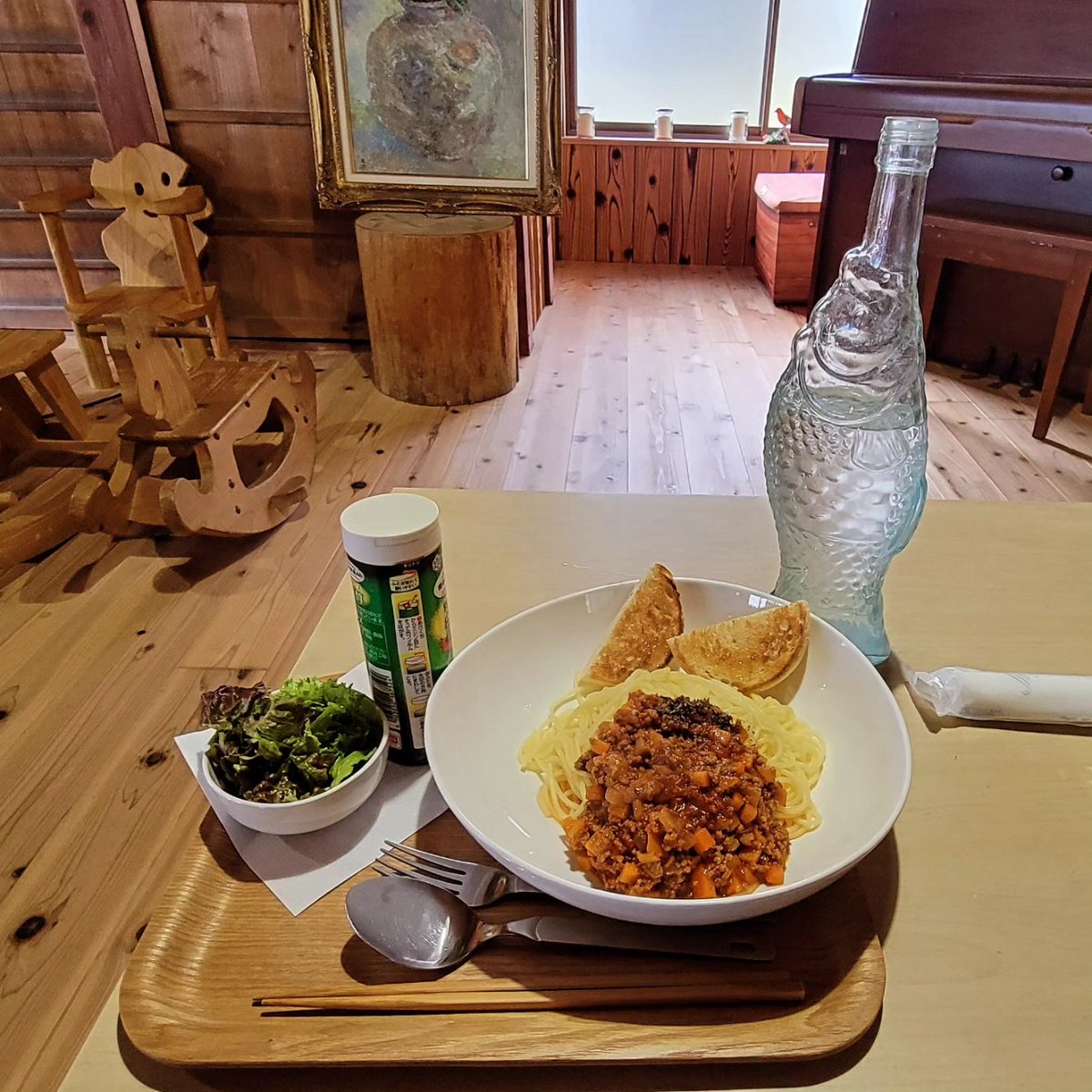 nebashin_vlog's tweet photo. 古民家カフェきてます🎪料理も雰囲気も最高やわ🏍️👲

#cafetomobuchi #和歌山ランチ #airoh #airohcommander #ねばしん  #r1200gs #バイク旅 #ひとり旅 #絶景 #motovlog #eosr #バイク好きな人と繋がりたい #バイクのある風景 #バイクのある人生 #バイク写真部 #バイク乗り #バイク https://t.co/x7ldlVGHU4