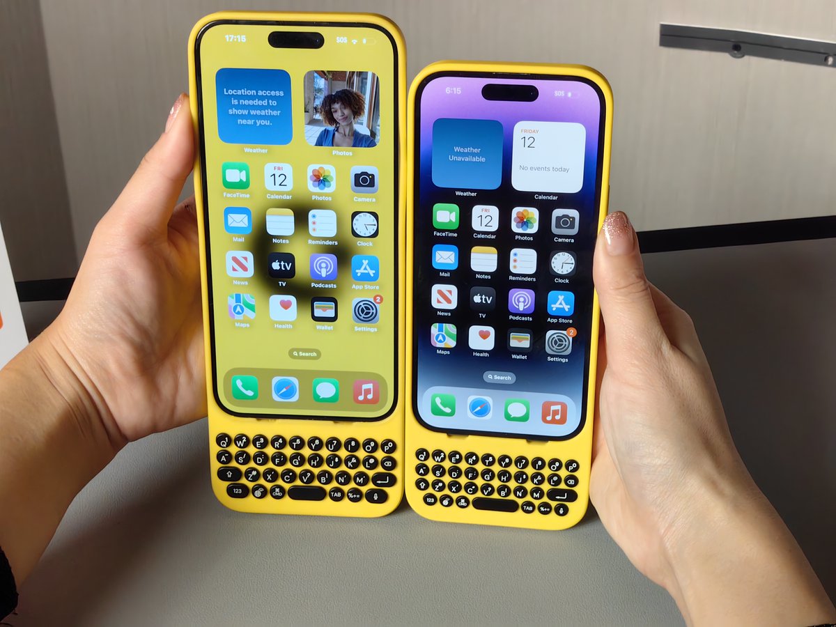 iPhone用キーボードカバーClicks Creator KeyboardのiPhone 15 Pro Max