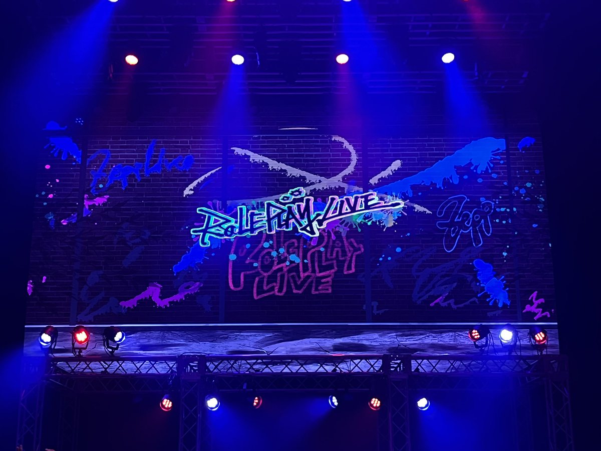 y_amoasu's tweet photo. 今更やけどライブのときの、、
ぎゃるがぎゃるすぎた⤴︎︎⤴︎︎
予想以上の完成度にびっくり��た🫢
8時間くらい立ちっぱはさすがにしんどすぎたけど、楽しかった～～🌟
そしてぎゃるのグッズかわいすぎて、ずっと眺めてられる😮‍💨❤️‍🔥
次はいつ会えるんやろ、、
それまでまた頑張ろ～～！
#ストグラRPL https://t.co/MUWxpTq1wE