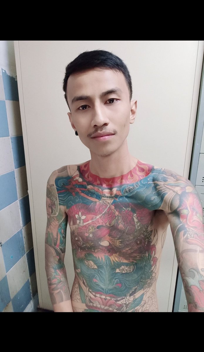 KrichYi's tweet photo. ผอมแบบนี้จะไปกอดอุ่นได้เยี่ยงไรนิ https://t.co/wmPhIjxfd2