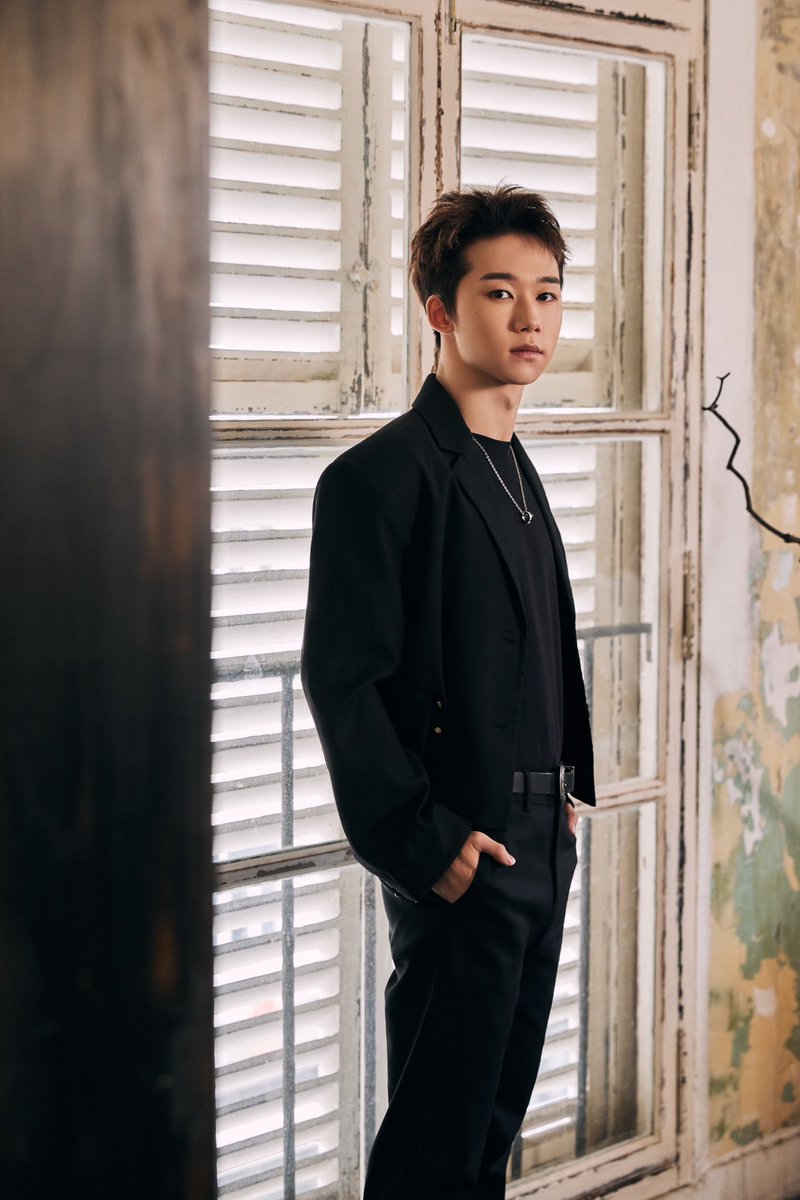 BOYSTORY_WORLD's tweet photo. 2023 WEIBO NIGHT

是蝴蝶舞动的秘密
是流水传递的情谊
一切都美妙得不可思议 

#BOSS #BOYSTORY 
#SHUYANG #书漾 
#微博之夜 #2023WEIBONIGHT https://t.co/Rd9XSSmOFb