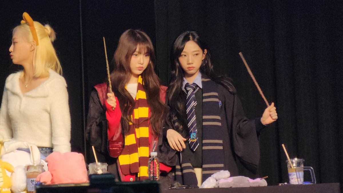 grayGR13's tweet photo. 호그와트 학생들 여름 나나 https://t.co/pGtNaJX7aC