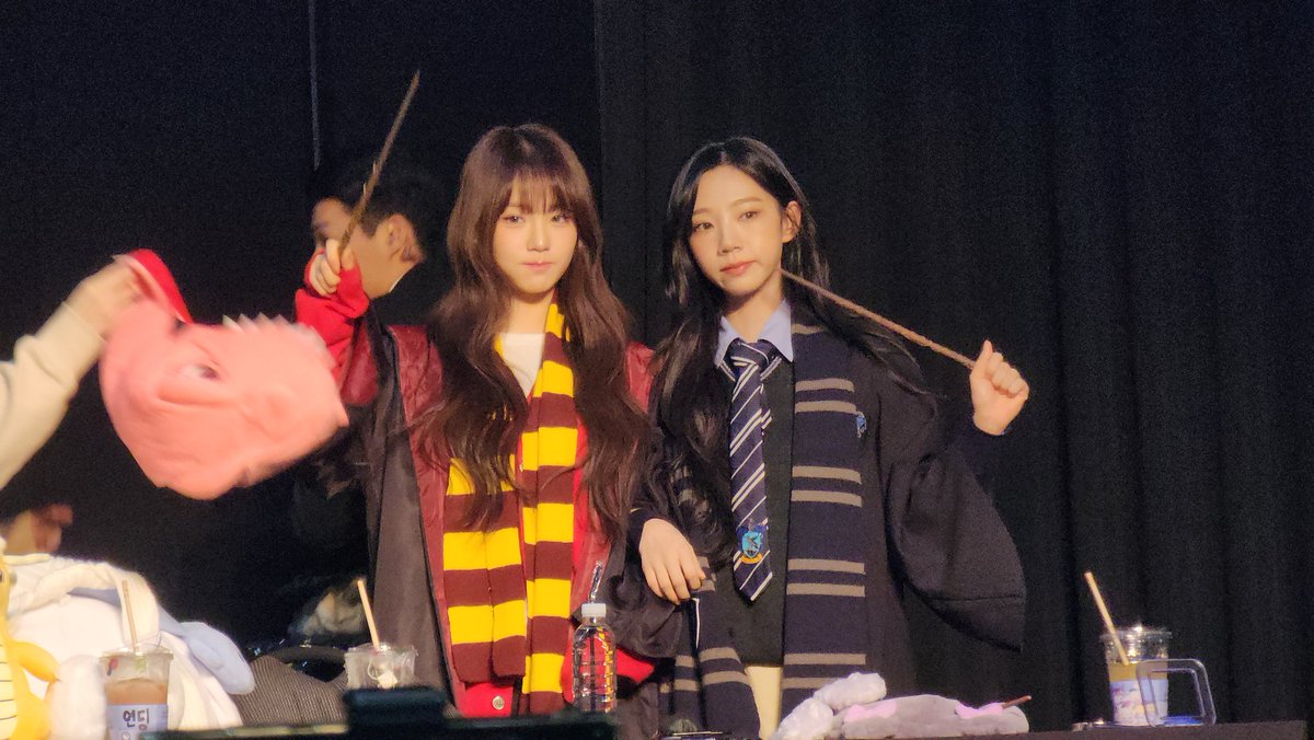grayGR13's tweet photo. 호그와트 학생들 여름 나나 https://t.co/pGtNaJX7aC