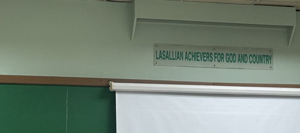 first week as a college student ⭐️🍏🏛️