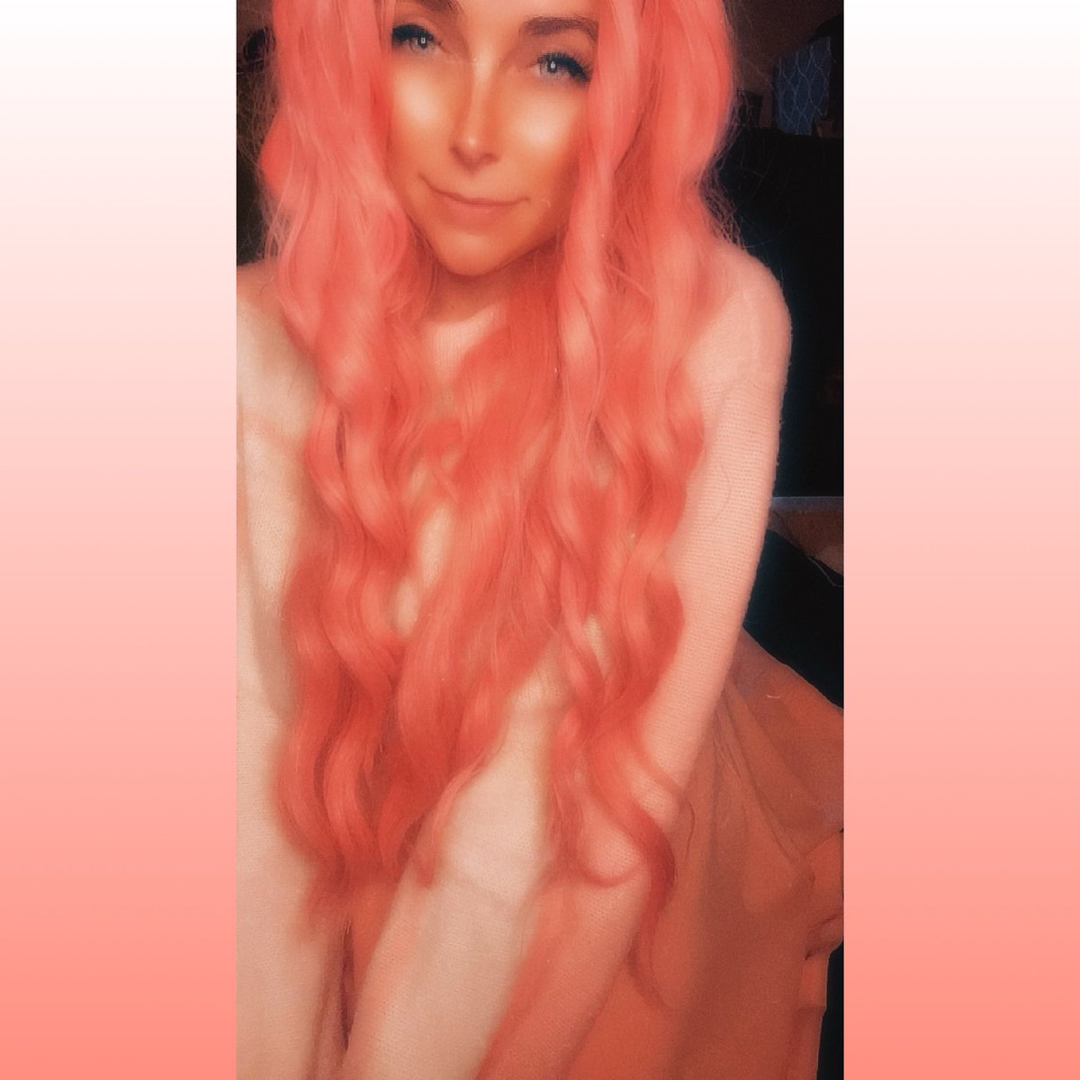 SeleneHart546's tweet photo. #pinkhair #submissivegirl #blueeyes 
#onlyfans 
https://t.co/8BGdKo9XiK https://t.co/d98wUAMPgK