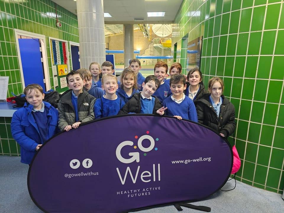 Some of our Y5/6 children represented us in the @gowellwithus Swim Gala yesterday afternoon! They played lots of team games in the water and had tons of fun! 🏊‍♂️🤽‍♀️@DCMS @OneExcellence_