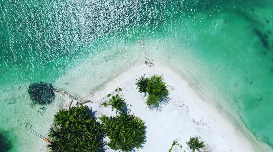 Beautiful Places,Land of Cleanliness 🌴 . . #visitSmeedhoo @visitsmeedhoo . . #tropicalparadise #islandEscape #islandlife #traveltheworld #visitmaldives #tropicallife #wanderlust #travel . . 📍 maps.app.goo.gl/VL8Noy3vmHZ8SB… 📷 @aliramyz & respected owners ޝުކުރިއްޔާ