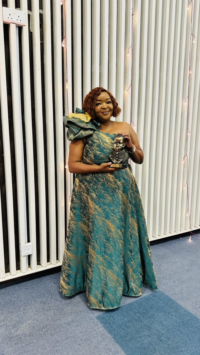 MoMambo's tweet photo. So this happened💕 Won the @prskkenya 2023 Moran Award … To many more in 2024🙏🙏 https://t.co/9y2XWvYbVN
