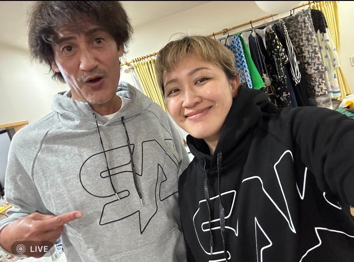 まさか自分が作ったブランド【sakayo】
サッカー界のレジェンド、本並兄貴と丸山姉さんに着ていただけるなんて夢にも思ってませんでした！ほんまにありがとうございます！これからもサッカー盛り上げていきます！

#本並夫妻
#レジェンド