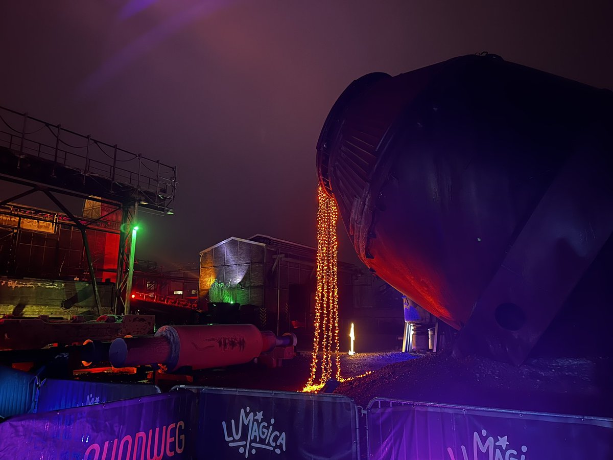 GoodnightBond's tweet photo. Wunderschön 🥰 Lumagica in Hattingen an der Henrichshütte, #Licht #lichtkunst #Industriekultur - noch bis 14. Januar
@WahlheimatRuhr @Ruhrverband1913 @das_Ruhrgebiet https://t.co/Txr9AXR6sI