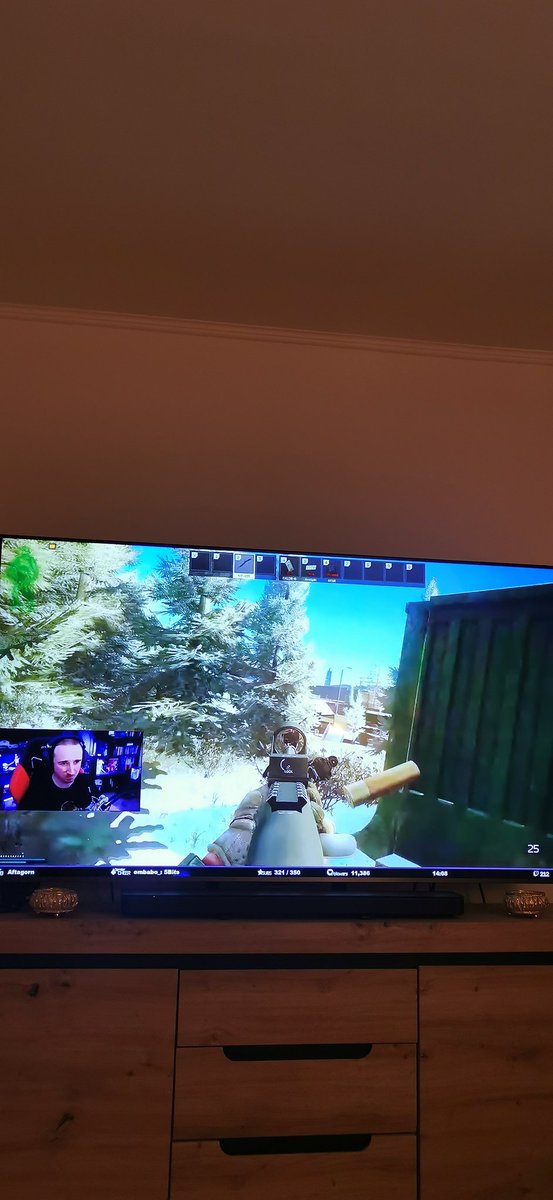 JustUnRodeur's tweet photo. @chaab_ttv  Bien l'bonjour ! Ça se matte enfin la vidéo dite Pépite ! Let's go ! https://t.co/8IykLMc2kT