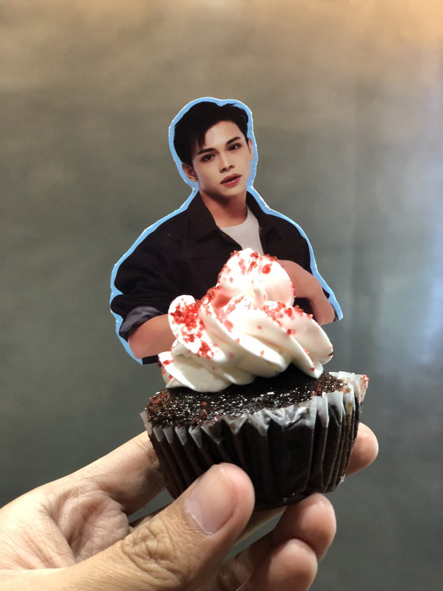 _NinongL's tweet photo. ayaw nyo cupcake? tara na here at aicha cafe skyrise 4 bldg i.t park!
#IntoTheTheoVerse #PCPHEvents #PLUUS @pluus_official https://t.co/3UzAPqWFN1