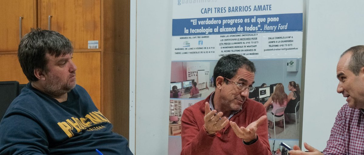 isidromj's tweet photo. Reunión del Laboratorio con la Plataforma Cívica Tres Barrios-Amate https://t.co/ZfgiS1Ut5w #Barrios #LRPC #PSOC https://t.co/ASCSFnLGNH