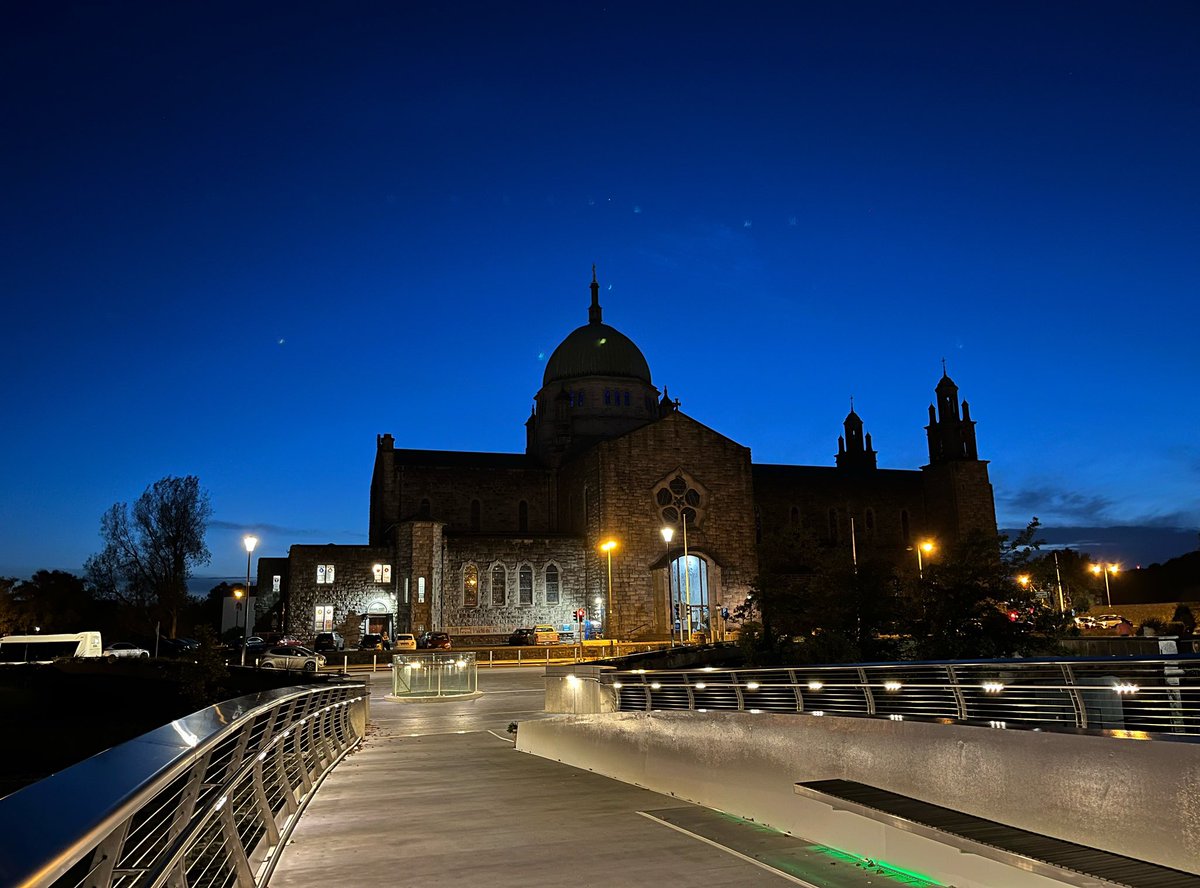 The new ‘Cathedral Footbridge’. Enjoy the views! What’s in a name anyway? Brian Nolan - Walking Tours of #Galway Photos; @bgnolan @GalwayCathedral @GalwayCityCo @visit_galway @galwaytourism @cietours @declanvarley @EddieHoareFG @galwaytweets @Failte_Ireland @wildatlanticway