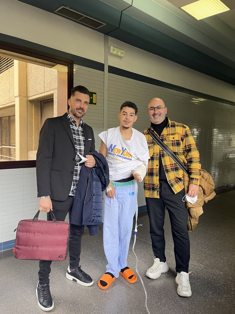 Con el gran <a href="/2k_bilal/">Bilal Kandoussi</a>  Queremos agradecer a todas las personas que se han interesado por su salud en estas semanas. 
Todo va por buen camino y está en muy buenas manos.
Gracias al <a href="/CDBadajoz/">CD Badajoz</a> y a su DD Gudi por el trato que están dando a la situación.
#rsworldwide