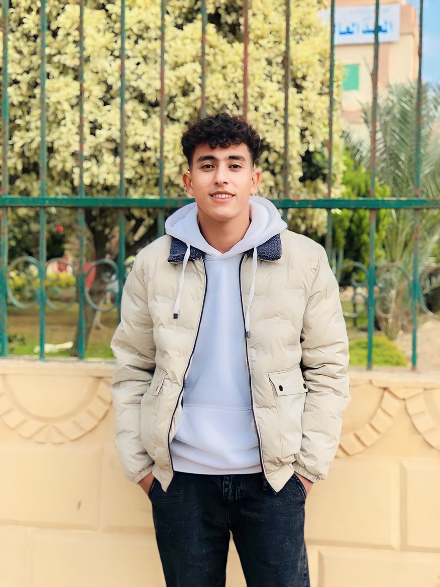 5asem_'s tweet photo. "لِيَكُنْ اللّٰـهُ فِي قَلْبِكَ أَعْظَم مِنْ كُلِّ شَيْءٍ " https://t.co/bq7PErDa7R