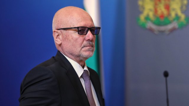 Летящият чакал tweet media