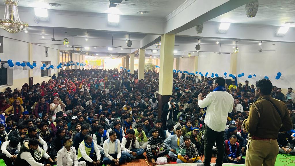 BhimArmyChief's tweet photo. लोकसभा चुनाव की तैयारी हेतु जनपद इटावा में ज़िला स्तरीय कार्यकर्ता सम्मेलन में अपनों के बीच। https://t.co/k6Klwj4WYB