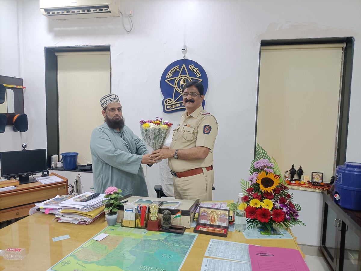 Moinuddin9562's tweet photo. Congratulations to Mr K D Kotambire sir for  peace and Harmony completing 2 years in Mulund police station https://t.co/HnL93qQBWa