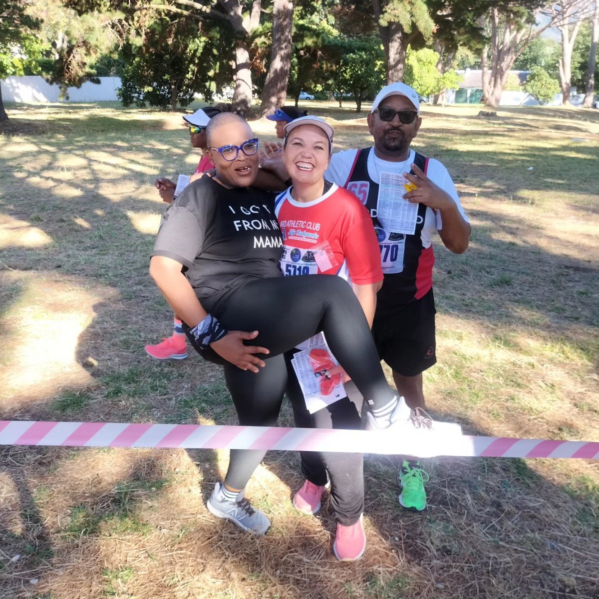 Fit_nhleks_Cpt's tweet photo. #Hohenort15km #StylishMarathonRunner
#runningwithnonhlanhlankosi #runningwithmodiegi #RunningWithTumiSole #centurycityrunningclub https://t.co/tJaoz9PGLw